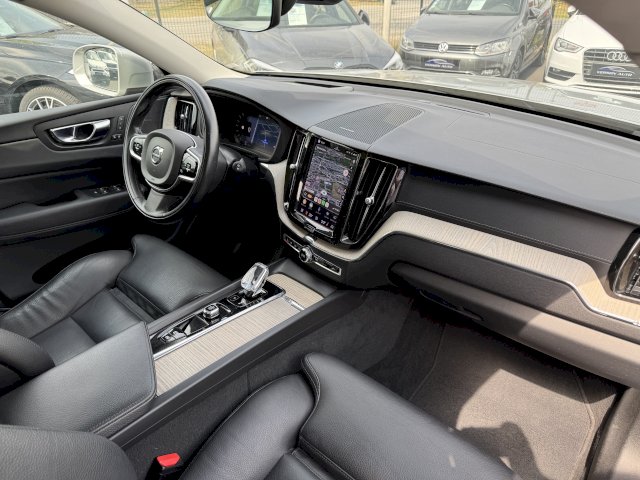 Volvo XC60 T6 AWD 253 + 145 GPS CAM 360 PANO CUIR BVA