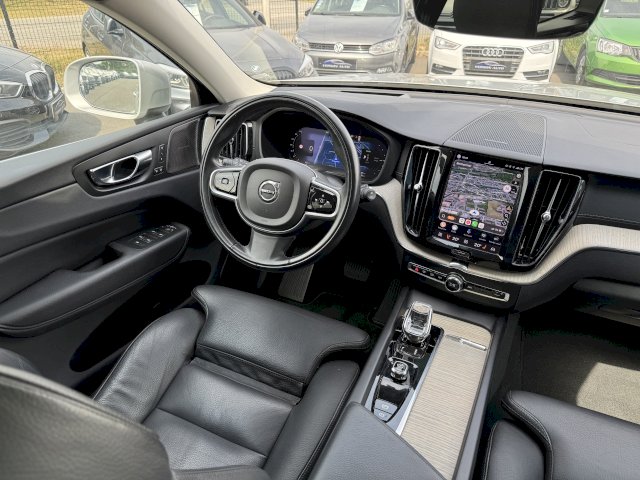 Volvo XC60 T6 AWD 253 + 145 GPS CAM 360 PANO CUIR BVA