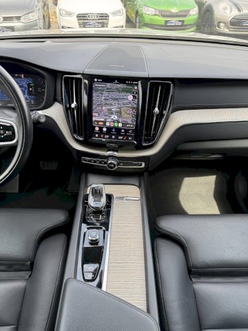 Volvo XC60 T6 AWD 253 + 145 GPS CAM 360 PANO CUIR BVA