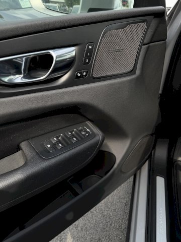 Volvo XC60 T6 AWD 253 + 145 GPS CAM 360 PANO CUIR BVA