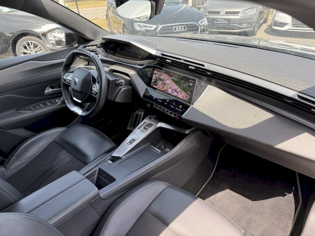 Peugeot 308 PHEV 225 GT 1er MAIN TOIT PANO CAM 360 AGR BVA