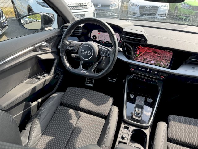Audi A3 Sportback 30 TFSi mHEV S LINE + SIEGES RS BVA