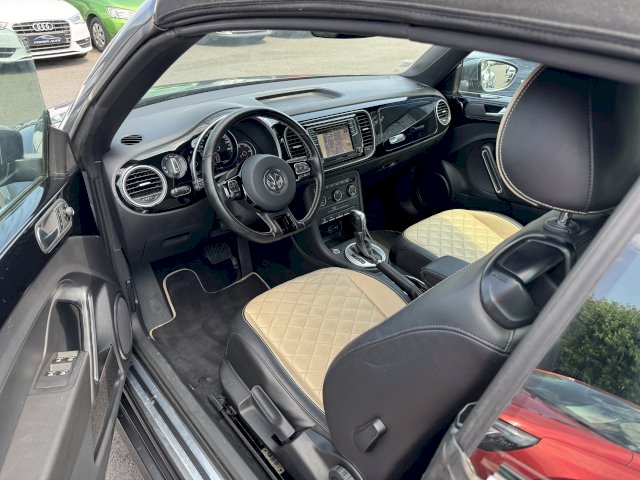 Volkswagen Coccinelle Beetle Cabriolet TSI 150 COUTURE DSG7