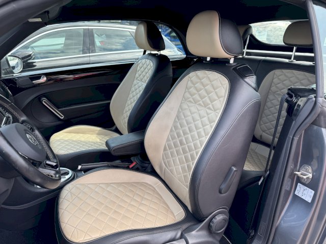 Volkswagen Coccinelle Beetle Cabriolet TSI 150 COUTURE DSG7