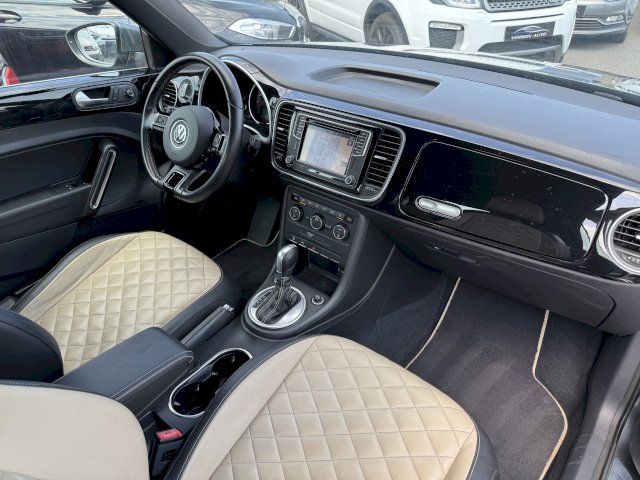 Volkswagen Coccinelle Beetle Cabriolet TSI 150 COUTURE DSG7