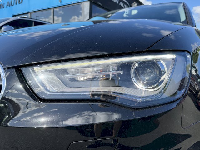 Audi A3 Berline 1.8 TFSI 180 1er MAIN GPS XENON LED TEL