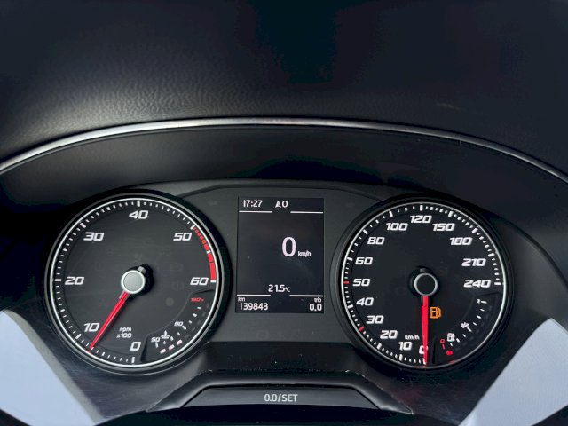 Seat Arona 1.6 TDi 115 Xcellence KEYLESS CARPLAY GPS