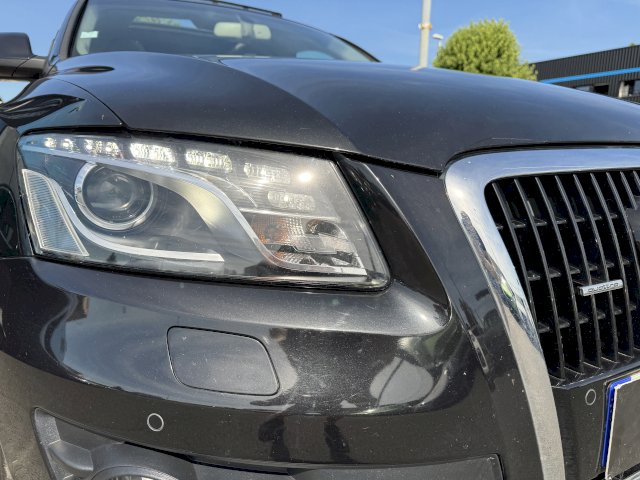 Audi Q5 3.0 V6 TDI 240 4x4 AVUS GPS TOIT PANO CAM BVA
