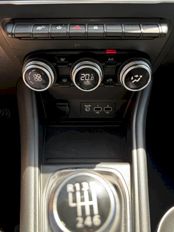Renault Captur 1.0 TCe 90 INTENS GPS CARPLAY CAMERA LED