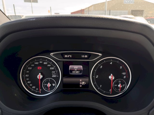 Mercedes Classe B 180 d AMG GRAND GPS CAM LED CROCHET BVA