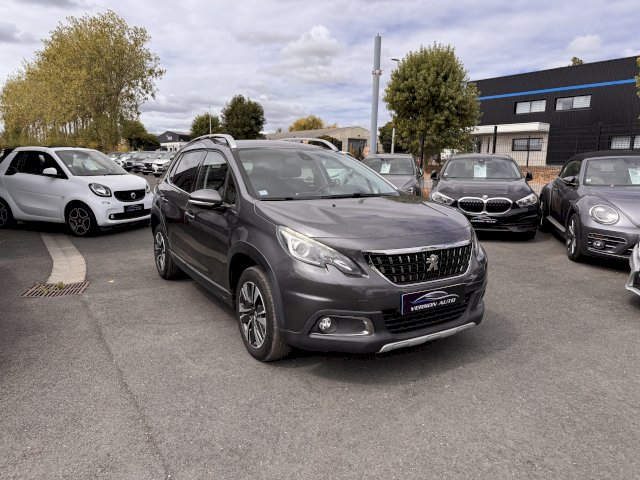 Peugeot 2008 1.6 BlueHDi 120 ALLURE GPS CARPLAY LED