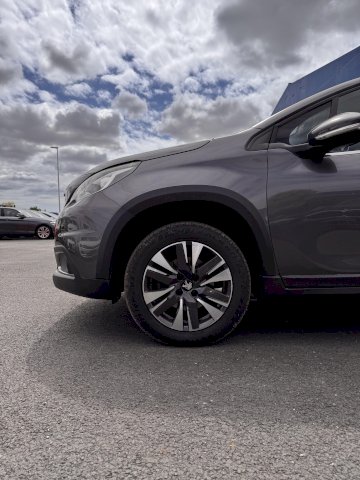 Peugeot 2008 1.6 BlueHDi 120 ALLURE GPS CARPLAY LED