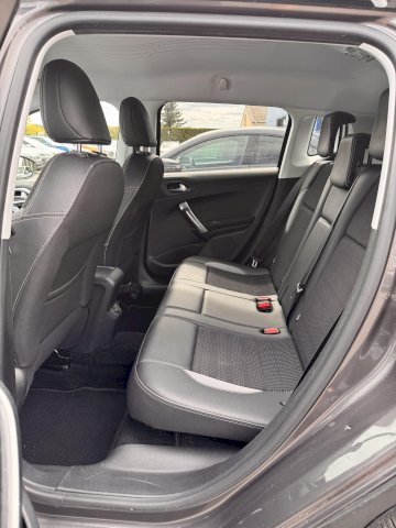 Peugeot 2008 1.6 BlueHDi 120 ALLURE GPS CARPLAY LED