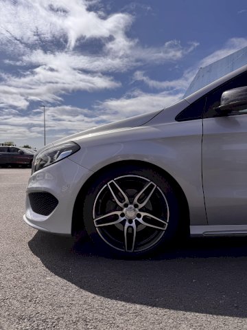 Mercedes Classe B 180 d AMG GRAND GPS CAM LED CROCHET BVA