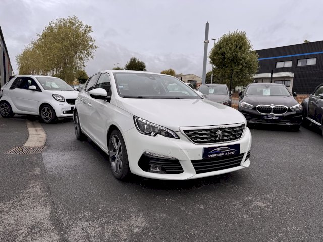 Peugeot 308 1.5 BlueHDi 130 ALLURE GPS CARPLAY CAMERA LED