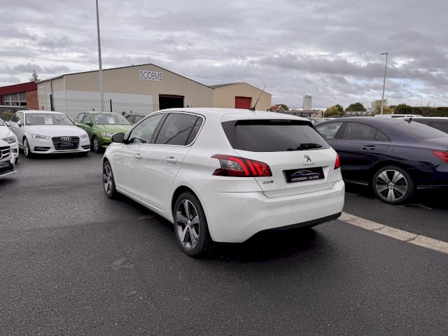 Peugeot 308 1.5 BlueHDi 130 ALLURE GPS CARPLAY CAMERA LED