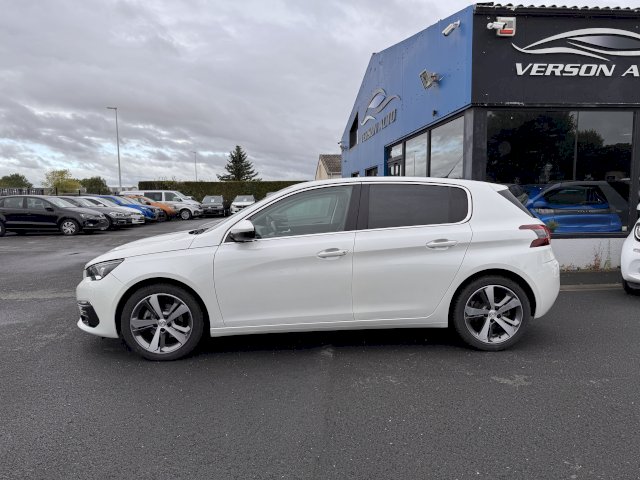 Peugeot 308 1.5 BlueHDi 130 ALLURE GPS CARPLAY CAMERA LED
