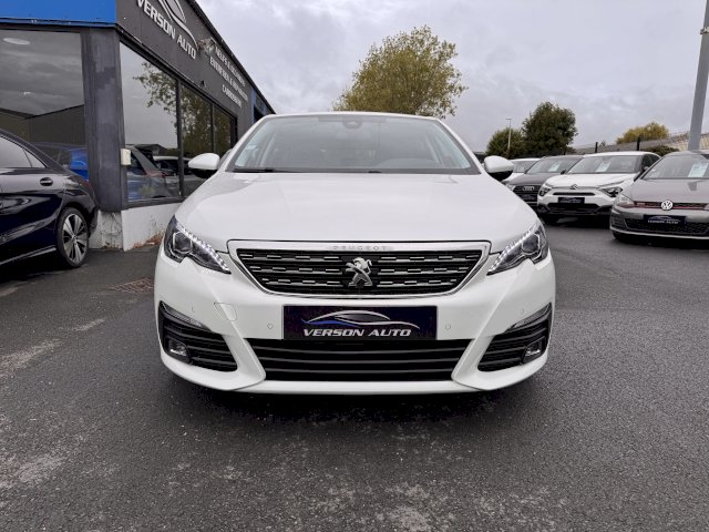 Peugeot 308 1.5 BlueHDi 130 ALLURE GPS CARPLAY CAMERA LED