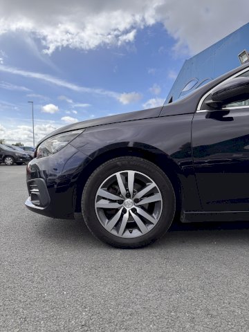 Peugeot 308 SW 1.5 BlueHDi 130 ALLURE GPS CARPLAY CAMERA