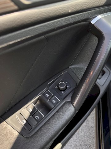 Volkswagen Tiguan Allspace 2.0 TDi 150 CARAT EXCLUSIVE BVA
