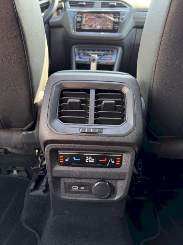 Volkswagen Tiguan Allspace 2.0 TDi 150 CARAT EXCLUSIVE BVA