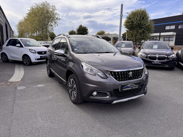Peugeot 2008 1.5 BlueHDi 100 GPS CARPLAY CAMERA LED