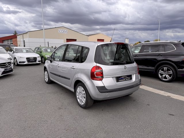Renault Grand Modus 1.5 dCi 85 CLIM REGULATEUR ISOFIX 5P