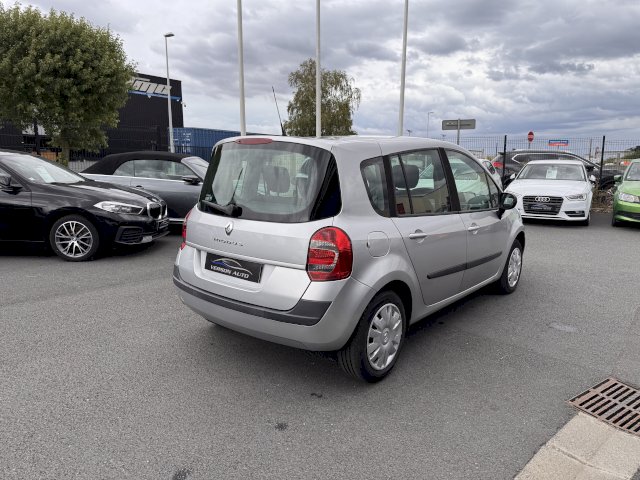Renault Grand Modus 1.5 dCi 85 CLIM REGULATEUR ISOFIX 5P