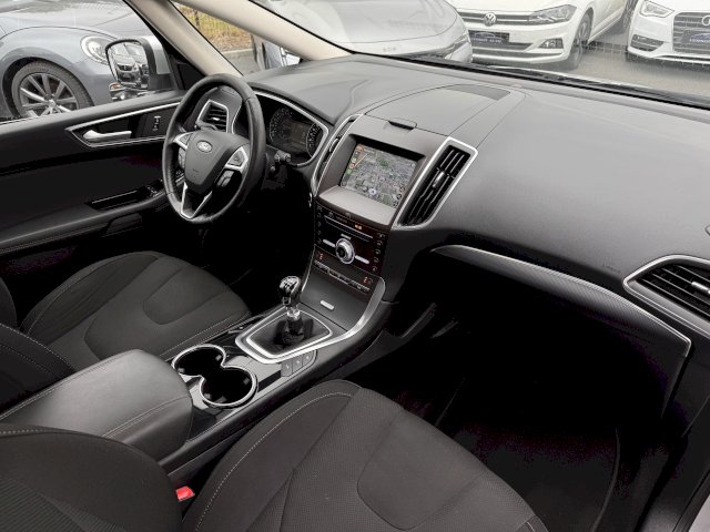 Ford S-Max 2.0 TDCi 150 7PL GPS TOIT PANO CARPLAY CAM