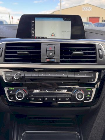 BMW serie 3 320dA SPORT GPS TO ACC CAM CUIR FULL LED