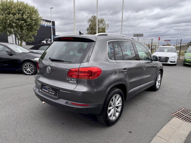 Volkswagen Tiguan 2.0 TDi LOUNGE GPS KEYLESS CLIM REGUL RADAR