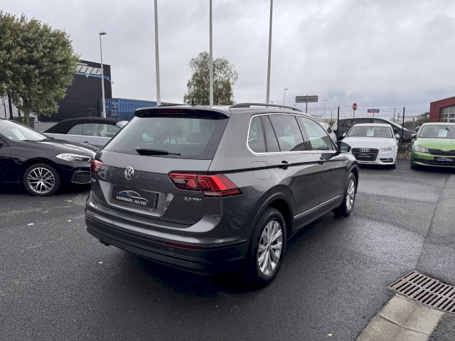 Volkswagen Tiguan 2.0 TDi 150 GPS CARPLAY KEYLESS CAMERA BVA