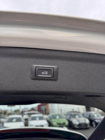 Audi Q3 2.0 TDi 150 GPS CUIR XENON LED CAMERA