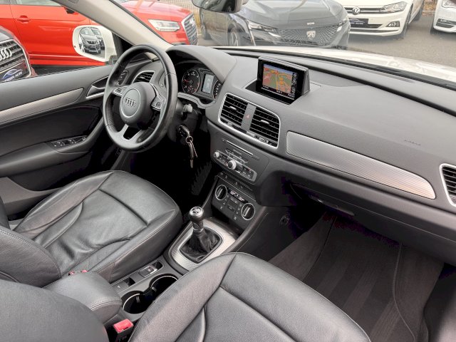 Audi Q3 2.0 TDi 150 GPS CUIR XENON LED CAMERA