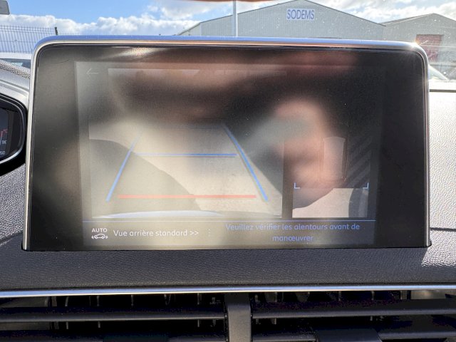Peugeot 3008 1.5 BlueHDi 130 STYLE GPS CARPLAY CAMERA LED