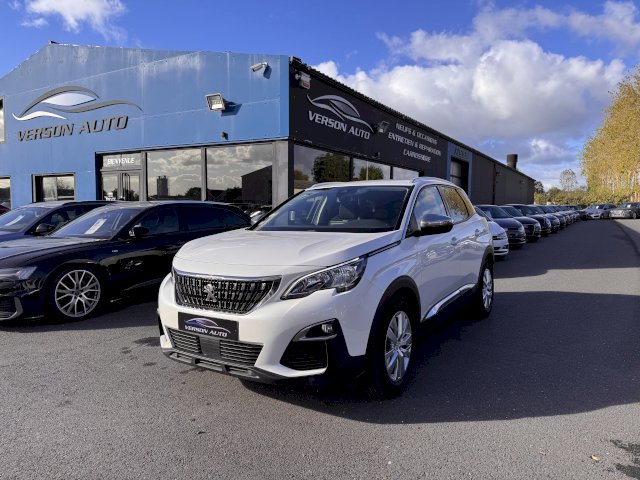Peugeot 3008 1.5 BlueHDi 130 STYLE GPS CARPLAY CAMERA LED