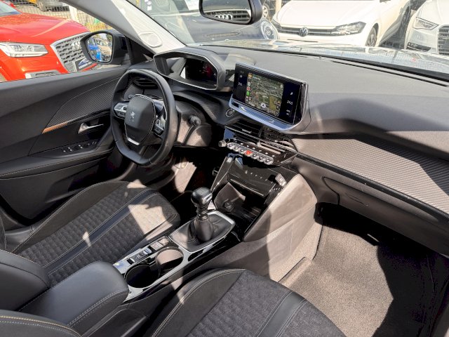 Peugeot 2008 1.5 BlueHDi 110 Roadtrip CARPLAY CAM KEYLESS