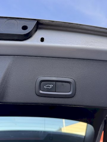 Volvo XC40 D3 150 GPS CARPLAY SIEGES CHAUFFANTS LED