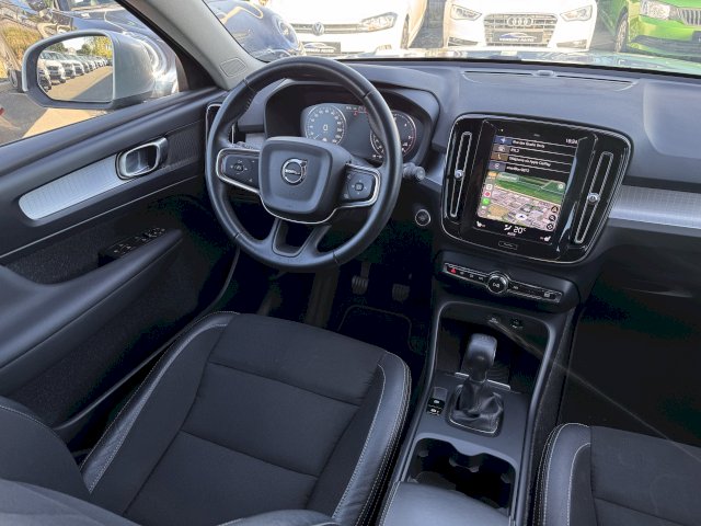 Volvo XC40 D3 150 GPS CARPLAY SIEGES CHAUFFANTS LED