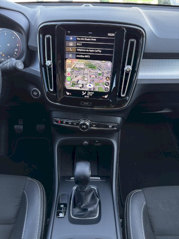 Volvo XC40 D3 150 GPS CARPLAY SIEGES CHAUFFANTS LED