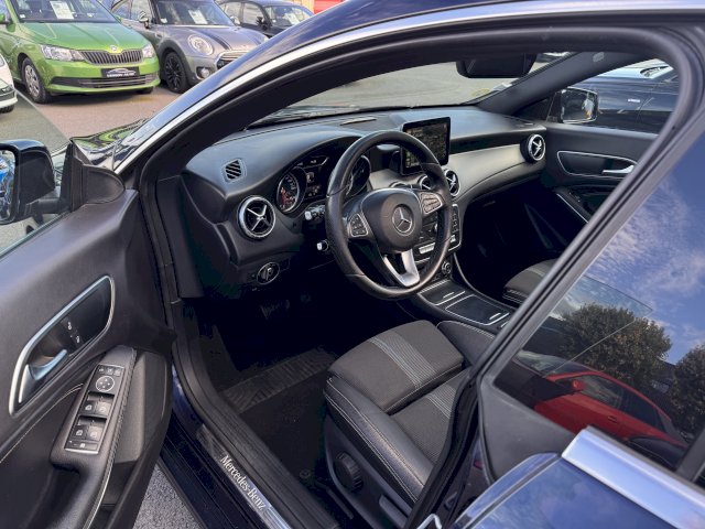 Mercedes CLA SHOOTING BRAKE 200d GPS CARPLAY PANO CAM BVA