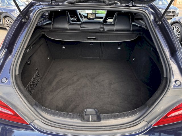 Mercedes CLA SHOOTING BRAKE 200d GPS CARPLAY PANO CAM BVA