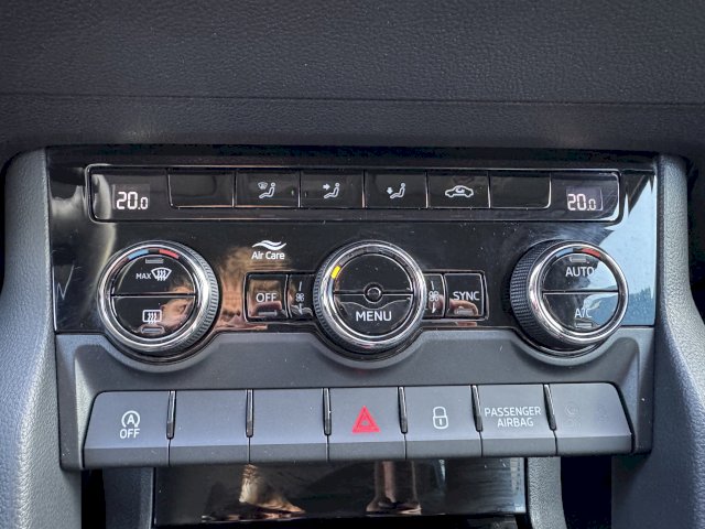 Skoda Karoq 1.5 TSi 150 GPS CARPLAY KEYLESS LED BVA