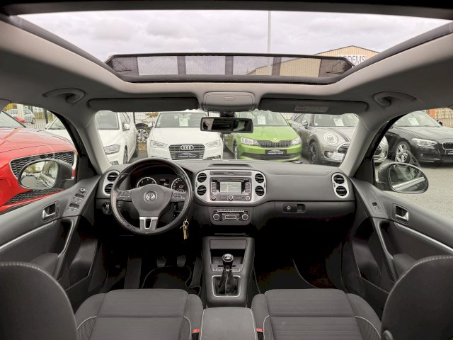 Volkswagen Tiguan 2.0 TDi CUP GPS TOIT PANO TEL ATTELAGE