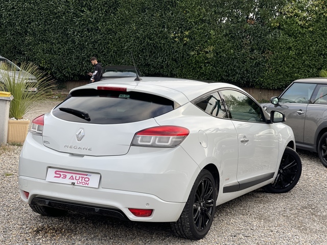 Renault Renault Megane III 2.0 dCi 160ch FAP Monaco GP