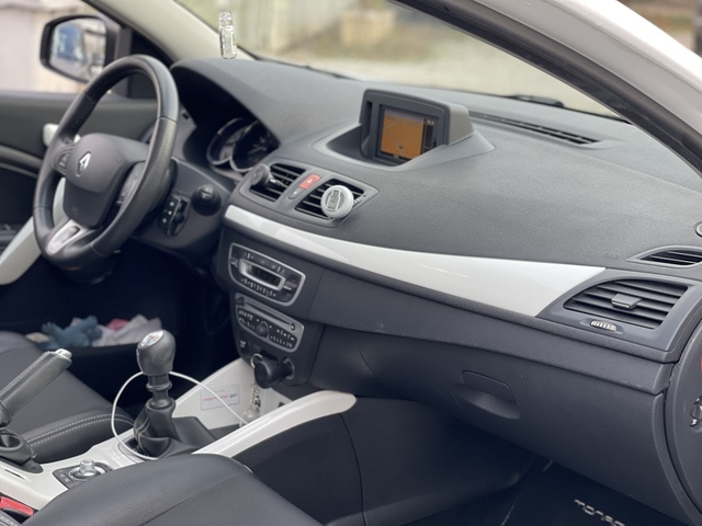 Renault Renault Megane III 2.0 dCi 160ch FAP Monaco GP
