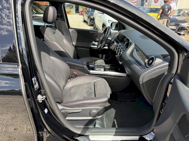 Mercedes-Benz Mercedes-Benz Classe B 180 136ch AMG Line 7G-DCT