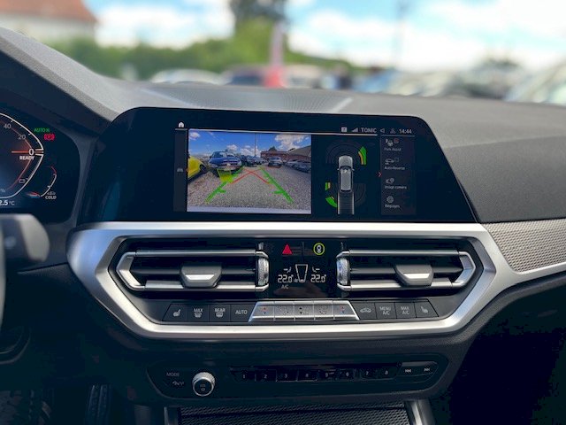 BMW BMW Série 3 320dA MH xDrive 190ch M Sport