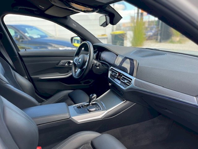 BMW BMW Série 3 320dA MH xDrive 190ch M Sport