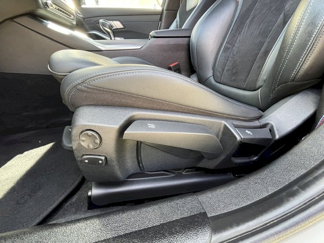 BMW BMW Série 3 320dA MH xDrive 190ch M Sport